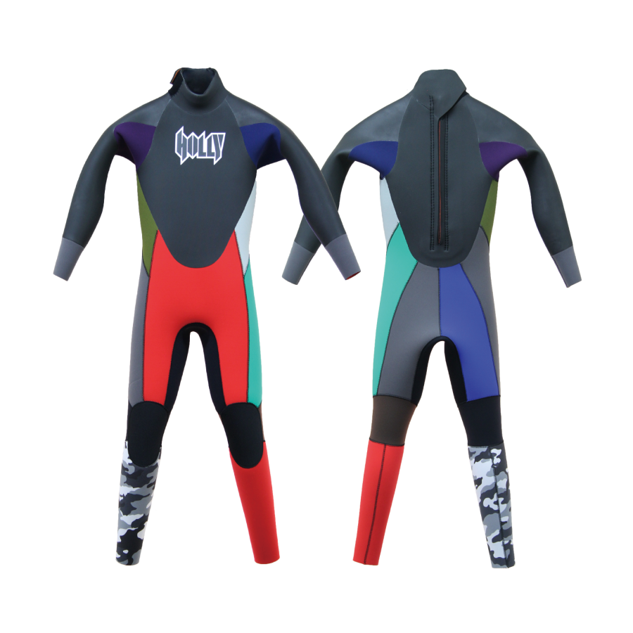 KIDS MODEL – Holly Wetsuits