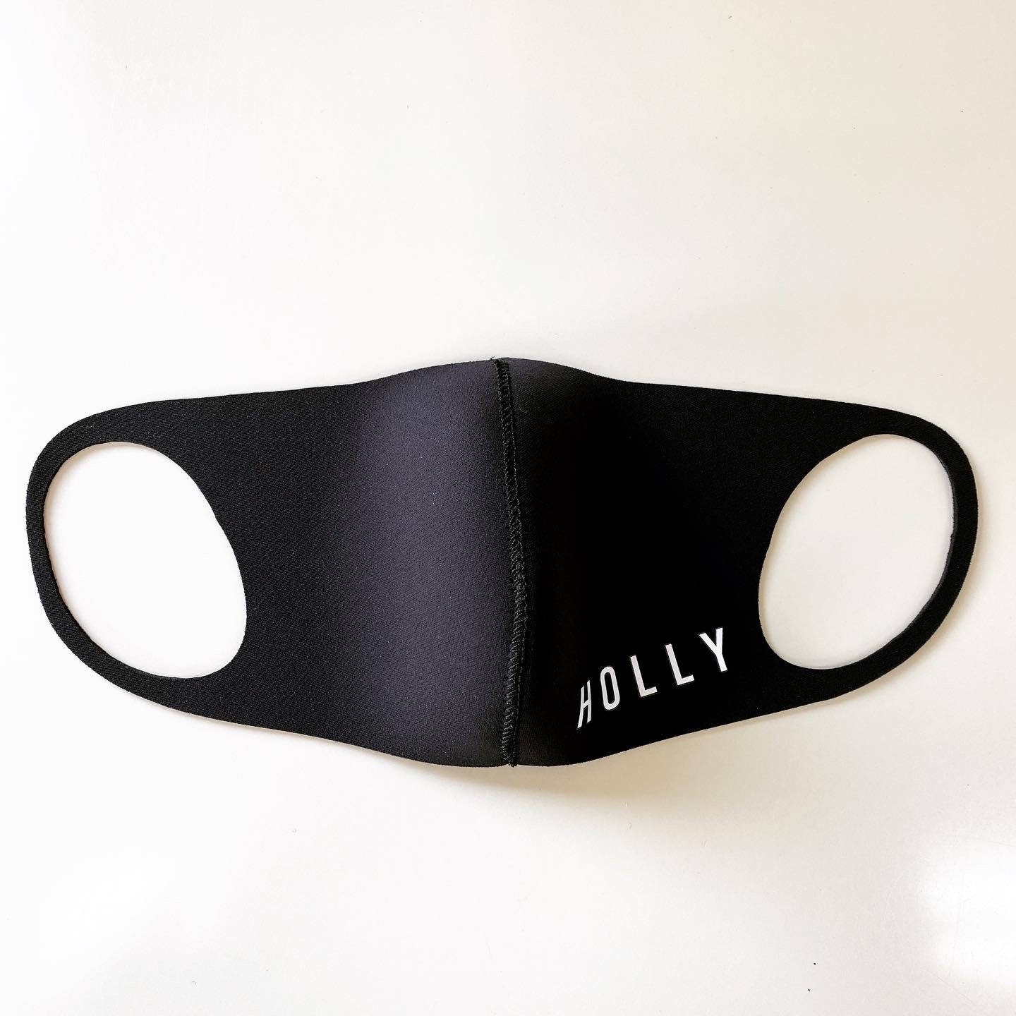 HOLLY オリジナルマスク発売 – Holly Wetsuits
